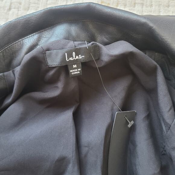 Lulu's Off The Edge Black Vegan Leather Moto Jacket Women's Size M NWT - Picture 5 of 9